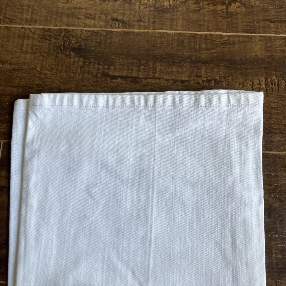 NWT Banana Republic Classic Fit Trouser Leg Denim Pants White 4P Petite Flare - Picture 7 of 7